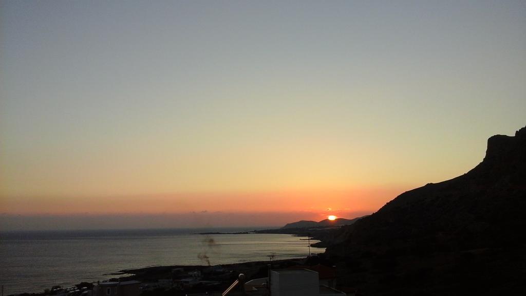 Petrakis Sunset Apartment Palaiochora Luaran gambar