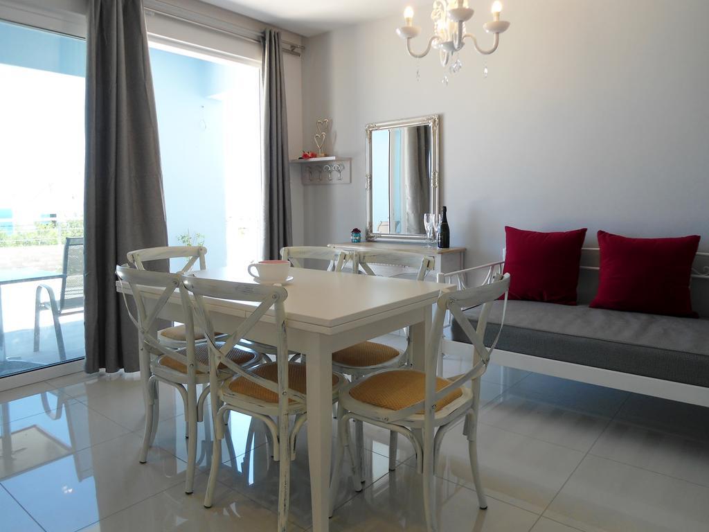Petrakis Sunset Apartment Palaiochora Luaran gambar