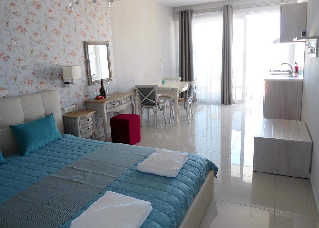 Petrakis Sunset Apartment Palaiochora Luaran gambar