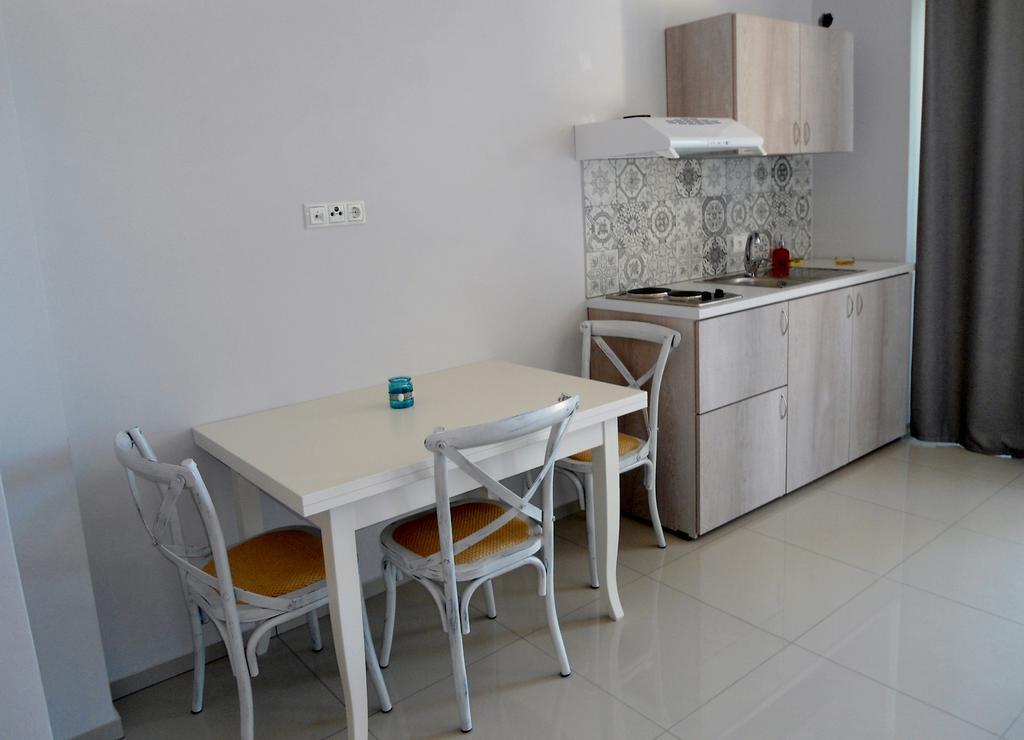 Petrakis Sunset Apartment Palaiochora Luaran gambar